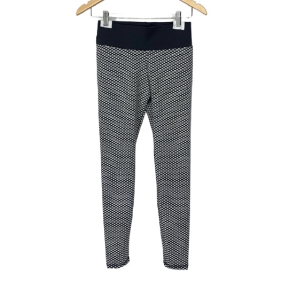 Honeycomb Scruch Booty Gray & White Leggings Mid To High Rise Medium